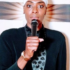 Meet your Posher, Evangelist shrelmanasser